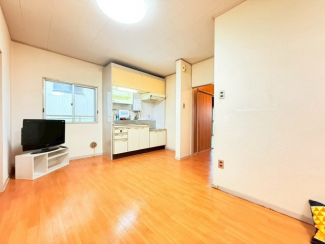 【居間・リビング】