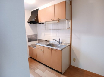 コンパクトなキッチンで掃除もラクラク