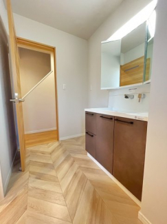 【独立洗面台】