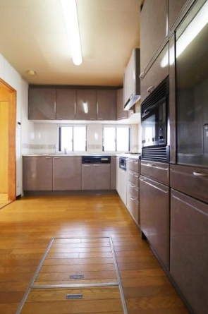 収納たっぷりのキッチン♪