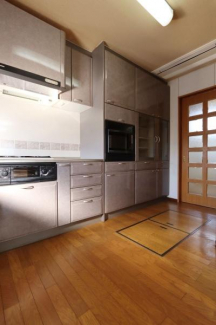 収納たっぷりのキッチン♪