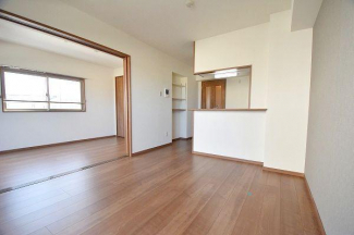 【居間・リビング】