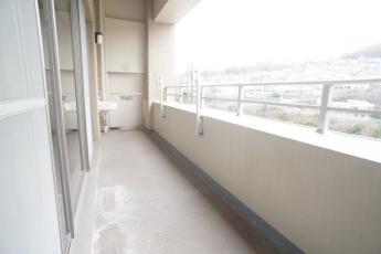 【バルコニー】