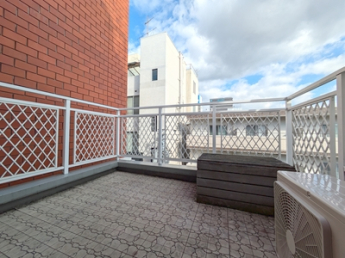 【バルコニー】