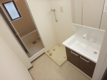 ゆとりの洗面所で身支度スムーズ