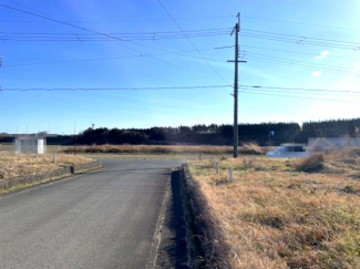 【前面道路含む現地写真】