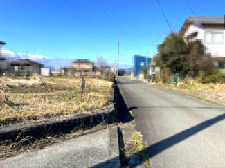【前面道路含む現地写真】