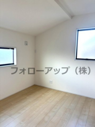 スタンダードな洋室です