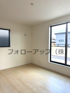 個人の部屋や寝室として使える洋室です