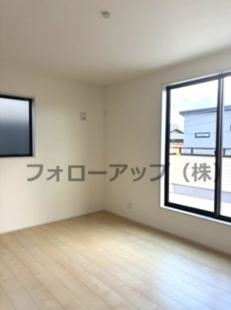 個人の部屋や寝室として使える洋室です