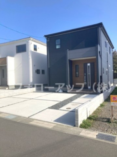 落ち着いた雰囲気の外観です