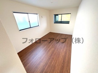 個人の部屋や寝室として使える洋室です