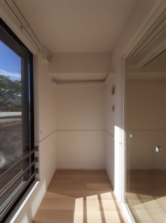 【バルコニー】