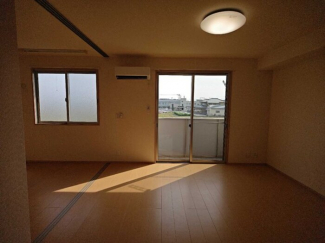 【居間・リビング】