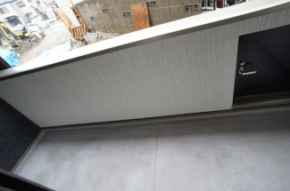 【バルコニー】