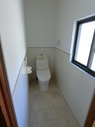 シャワートイレつき