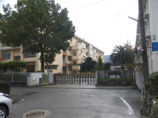 松山市立味生小学校まで1434m