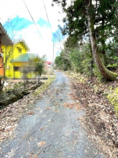 【前面道路含む現地写真】