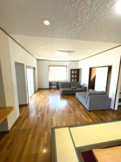 【居間・リビング】