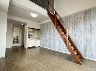 ゆったり過ごせるリビングです