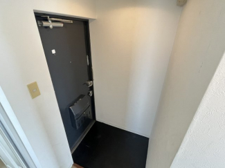 明るい玄関です