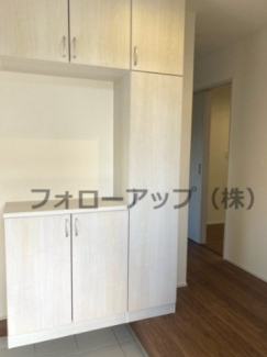 収納もある玄関です