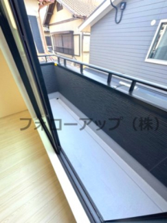 お洗濯にも便利なバルコニー付き