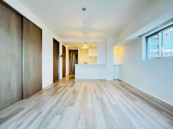 【居間・リビング】