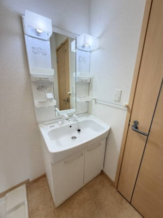【洗面所】