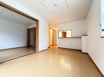 【居間・リビング】