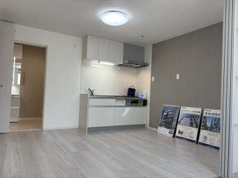 【居間・リビング】