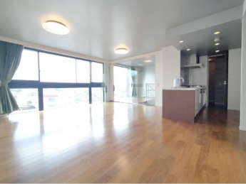 【居間・リビング】