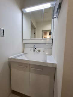 【独立洗面所】