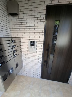 【エントランス】