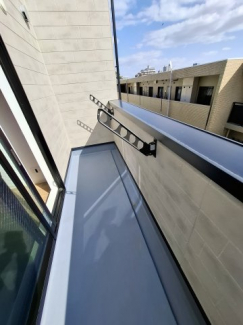 【バルコニー】