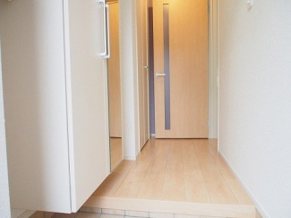 ゆったりとした玄関です