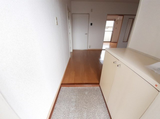 明るい玄関です