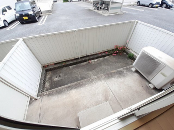 陽当たり良好なバルコニーです