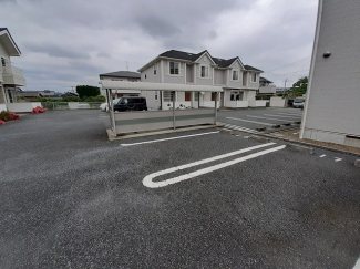 駐車場に車を止められます