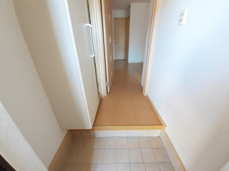 シンプルで使いやすい玄関です