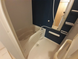 落ち着いた空間のお風呂です