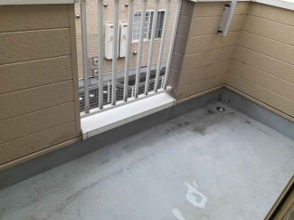 開放的で明るい空間を演出してくれるバルコニーです