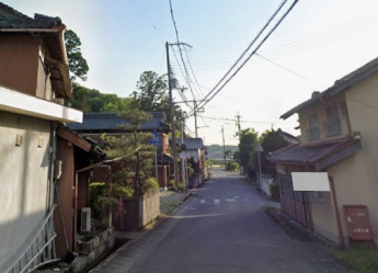 【前面道路含む現地写真】