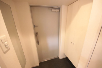 シンプルで使いやすい玄関です