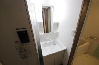 コンパクトで使いやすい洗面所