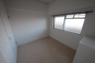 きれいな洋室です