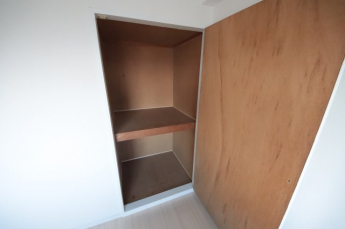 たっぷりとした収納スペースです