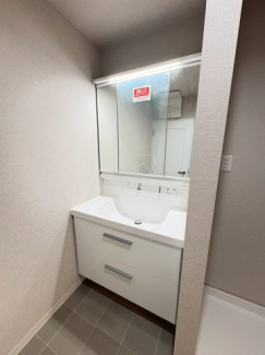 【独立洗面台】