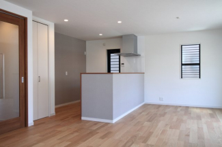 こちらのリビングで趣味の時間をお楽しみください