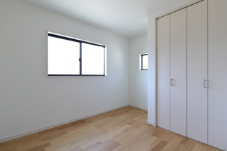 ゆったりした洋室です